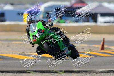 media/Oct-09-2022-SoCal Trackdays (Sun) [[95640aeeb6]]/Turn 2 (1110am)/